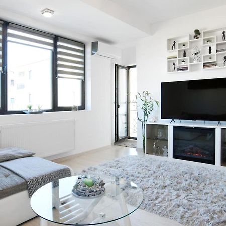 Luxor Apartment Otopeni Εξωτερικό φωτογραφία