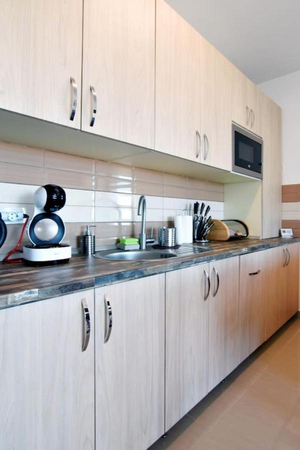 Luxor Apartment Otopeni Εξωτερικό φωτογραφία